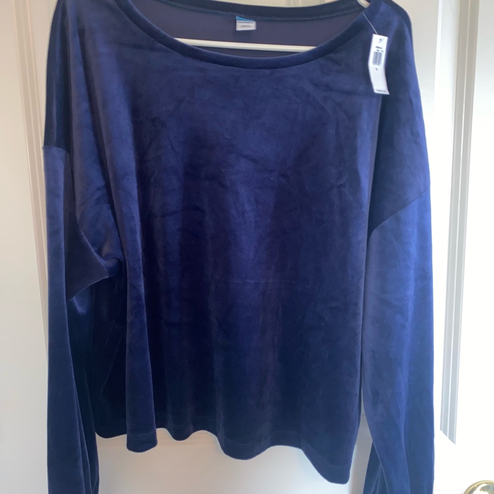 Old navy crew neck